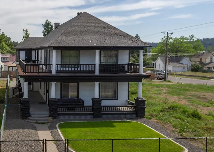 Historic 3 Bed 1 Bath Near Downtown Spokane