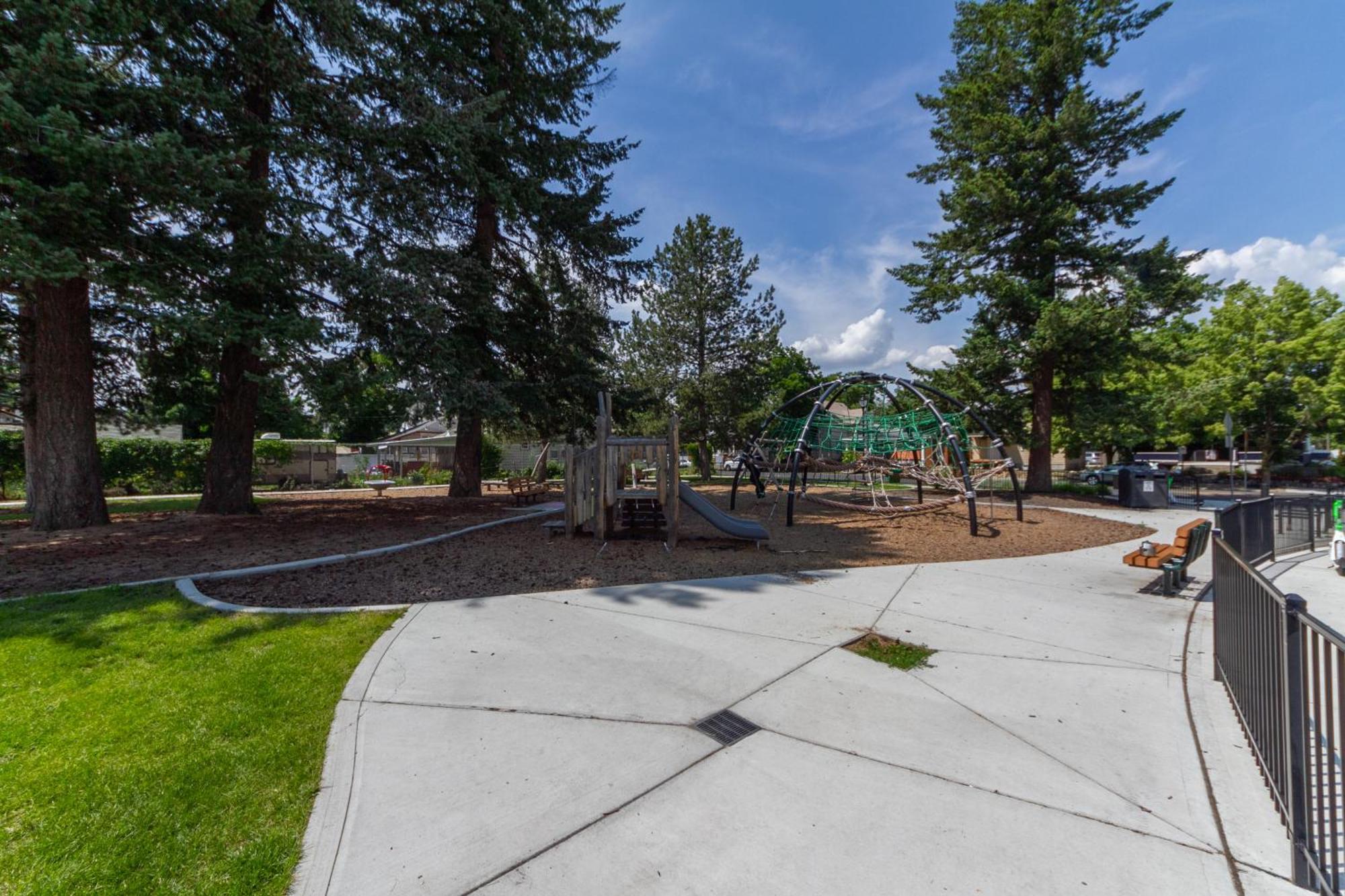 Historic 3 Bed 1 Bath Near Downtown Apartment Spokane