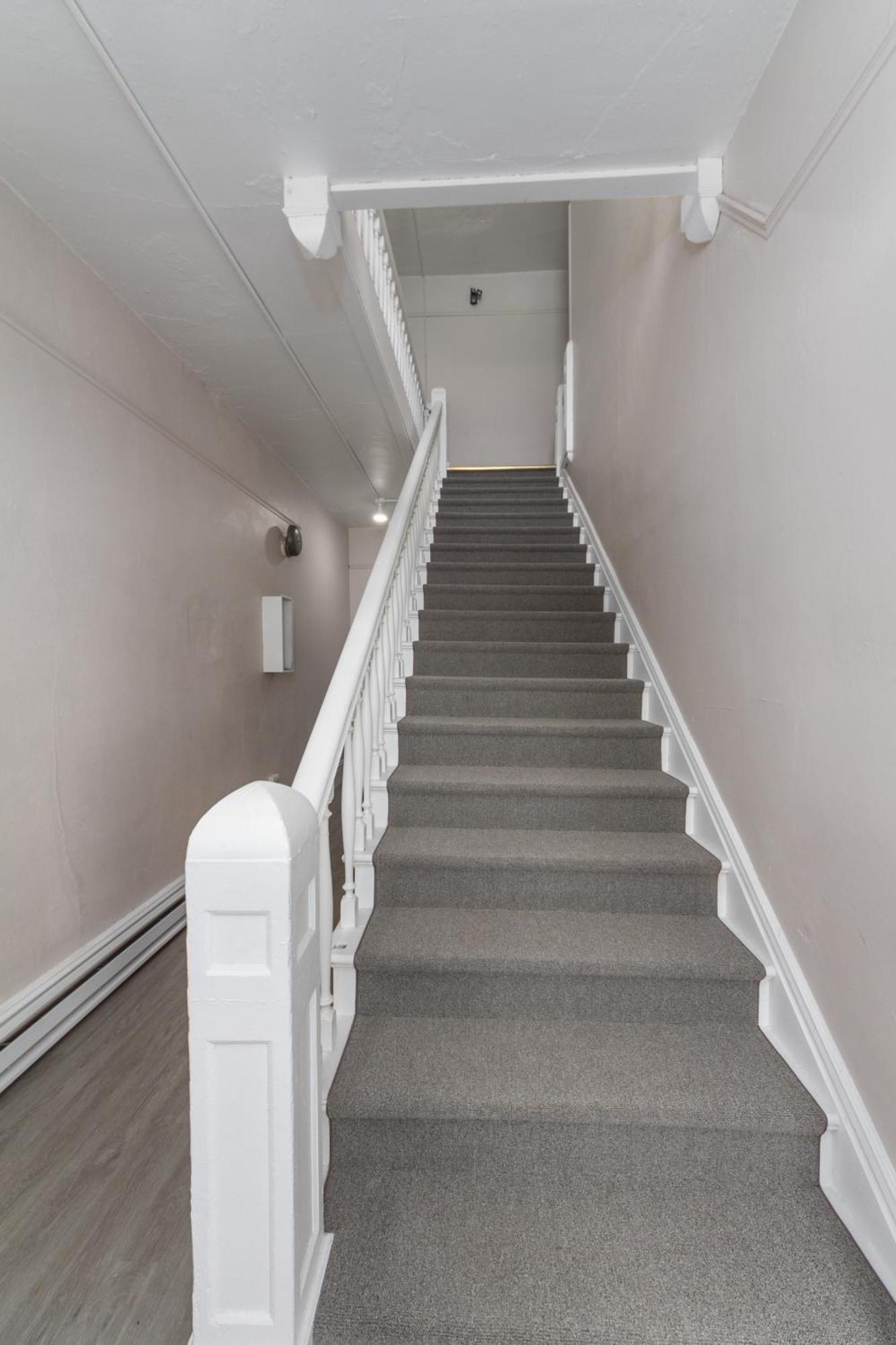 Apartment Historic 3 Bed 1 Bath Near Downtown Spokane